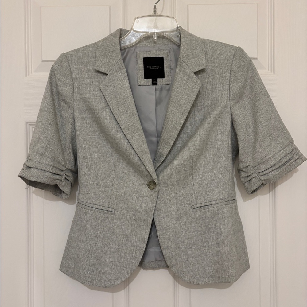 🩶 The Limited Gray Blazer 🩶